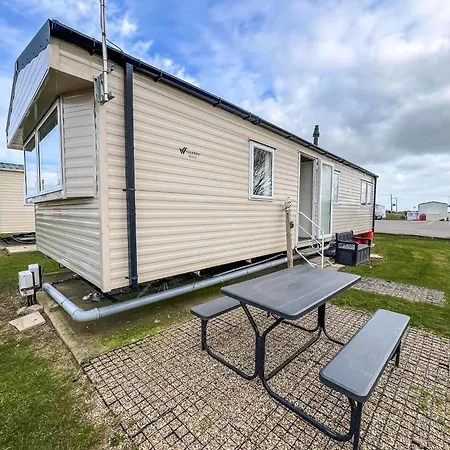 Modern 6 Berth Caravan With Wifi At St Osyth Beach In Essex Ref 28051Fv Clacton-on-Sea Exterior photo